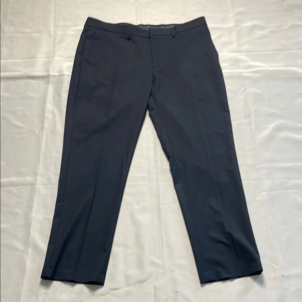 J M Haggar Classic Black Dress Pants 38 x 30 with side pockets